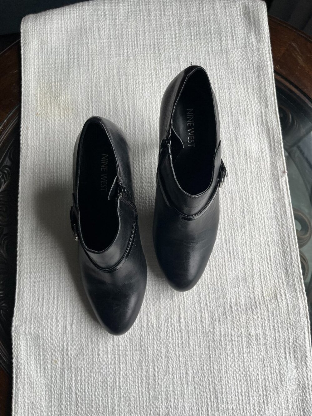 Nine West Women's Heeled Black Leather Ankle booties